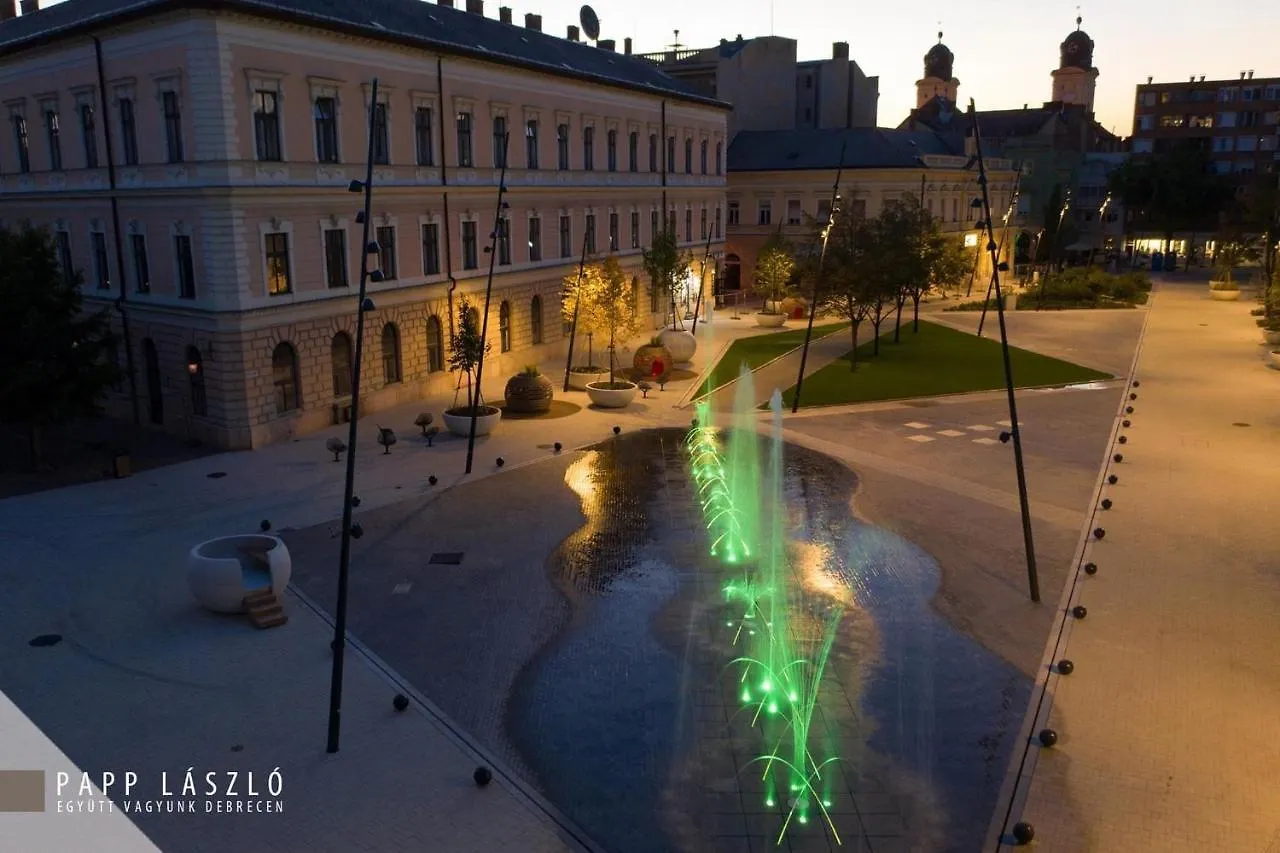 Ruben Apartman City Center Debrecen Apartment