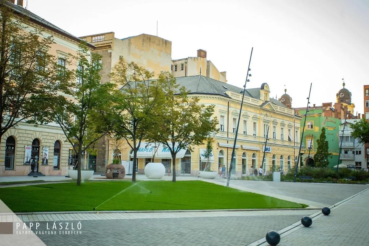 Ruben Apartman City Center Debrecen Hungary